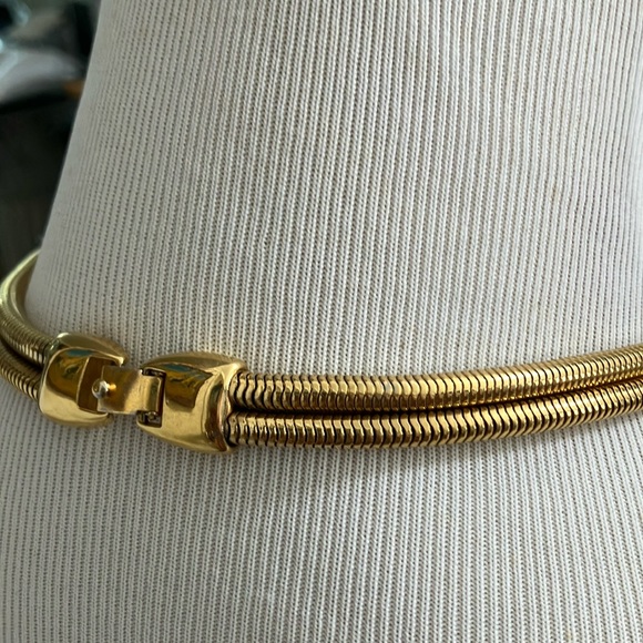 VINTAGE Monet Gold  Statement Necklace - Picture 4 of 8